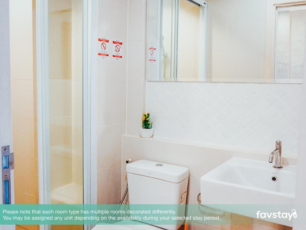 Favstay - The Base Downtown Phuket Exterior photo