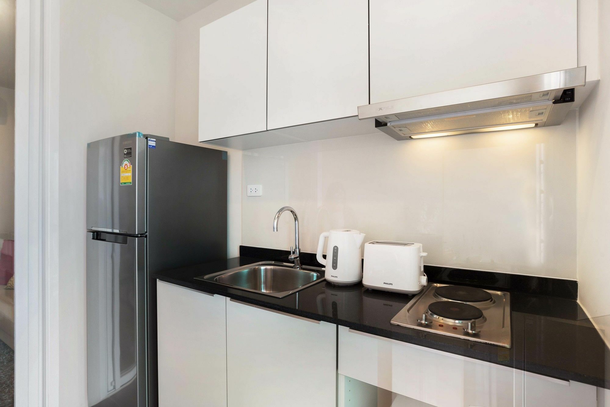 Favstay - The Base Downtown Phuket Exterior photo
